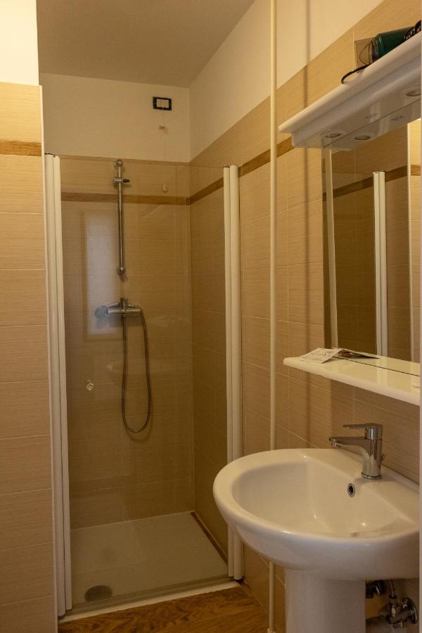 La Stazione Bed and Breakfast Trontano Εξωτερικό φωτογραφία